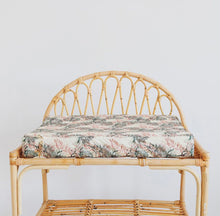 Carregar imagem no visualizador da galeria, Natura Avery Rattan Baby Changing Table