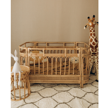 Carregar imagem no visualizador da galeria,  Natura Arya Rattan Baby Cot