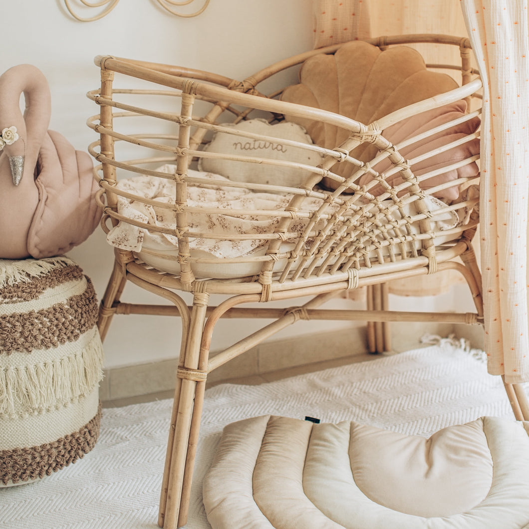 Natura Claire Rattan Bassinet