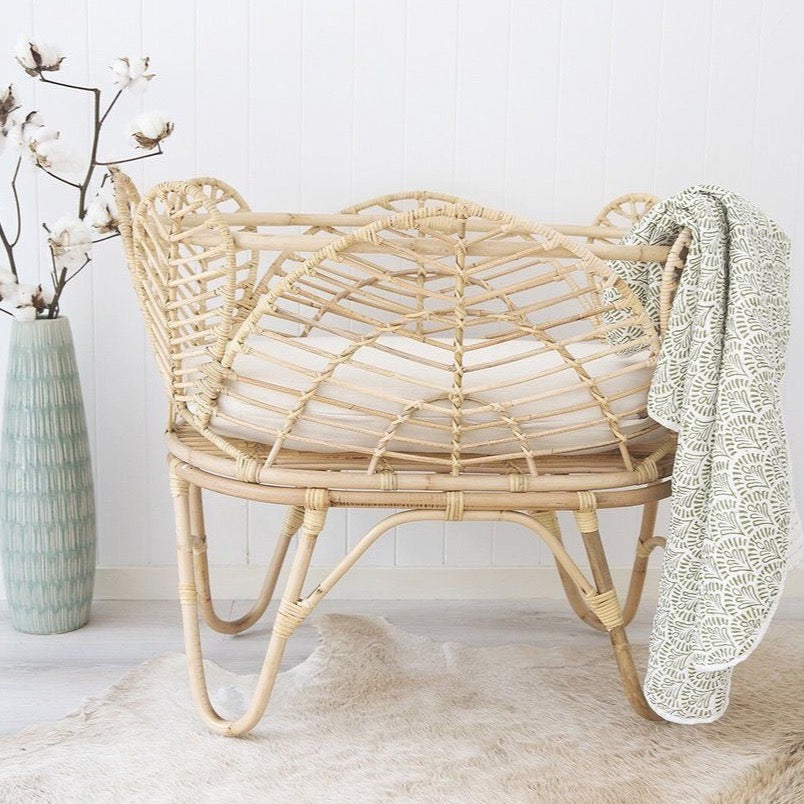  Natura Florie Rattan Bassinet